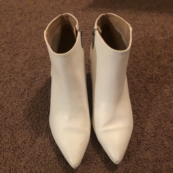 White zip up high heals - Picture 2 of 6